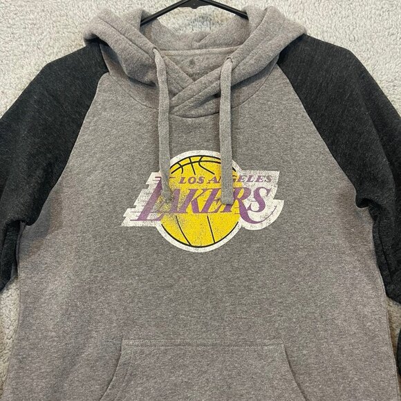 Los Angeles Lakers Fantatics Hoodie Women’s Medium Grey Pullover Sweater NBA - Picture 3 of 10
